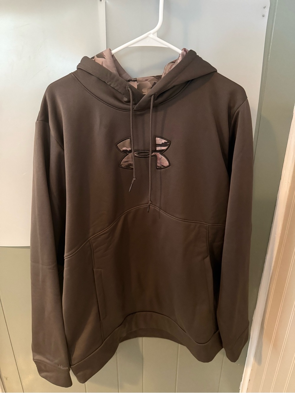 Under Armour Men's Brown Hoodie with Camo-Lined Hood